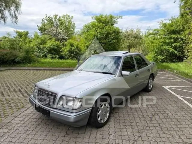 1994 Mercedes Benz E 300