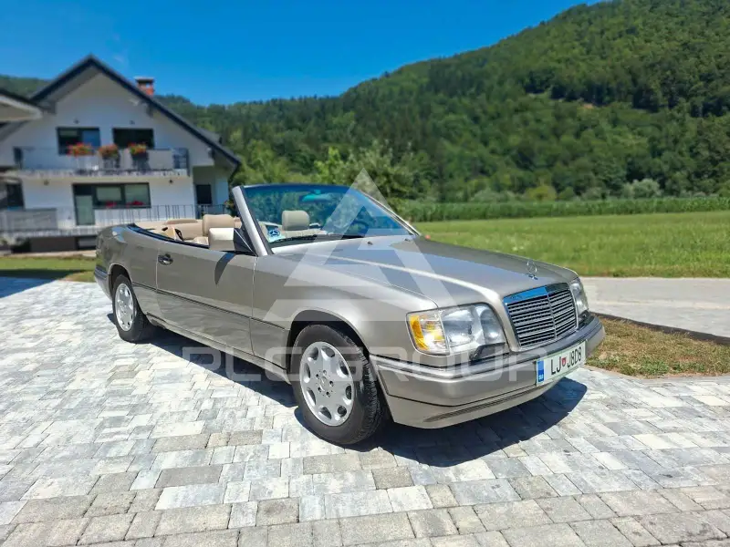 1994 Mercedes Benz E 320
