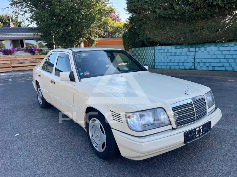 1994 Mercedes Benz E 250