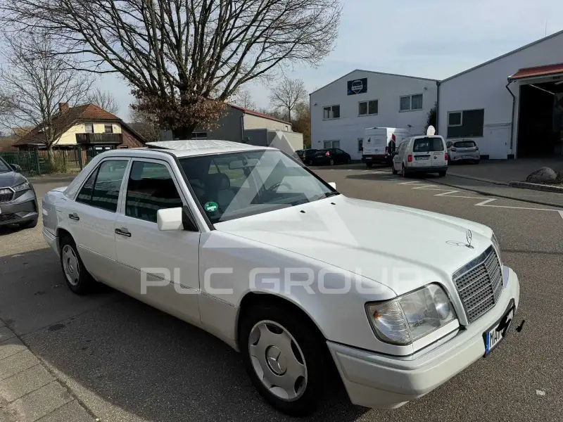 1994 Mercedes Benz 220