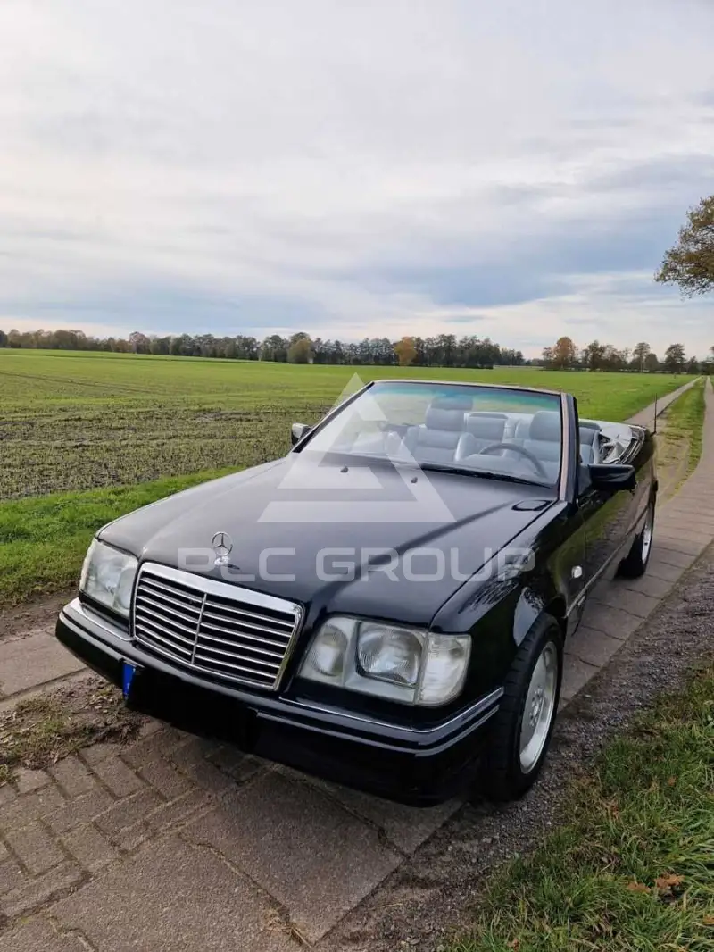 1994 Mercedes Benz 220