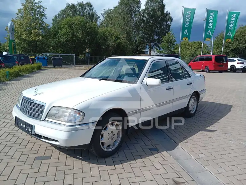 1994 Mercedes Benz C 220
