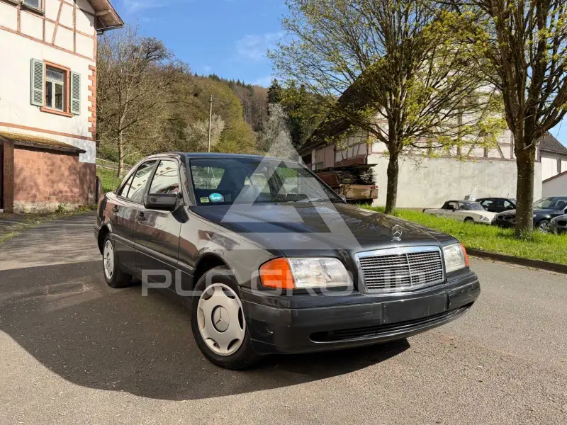 1994 Mercedes Benz C 180