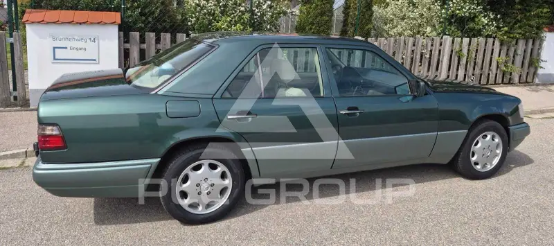 1994 Mercedes Benz E 220