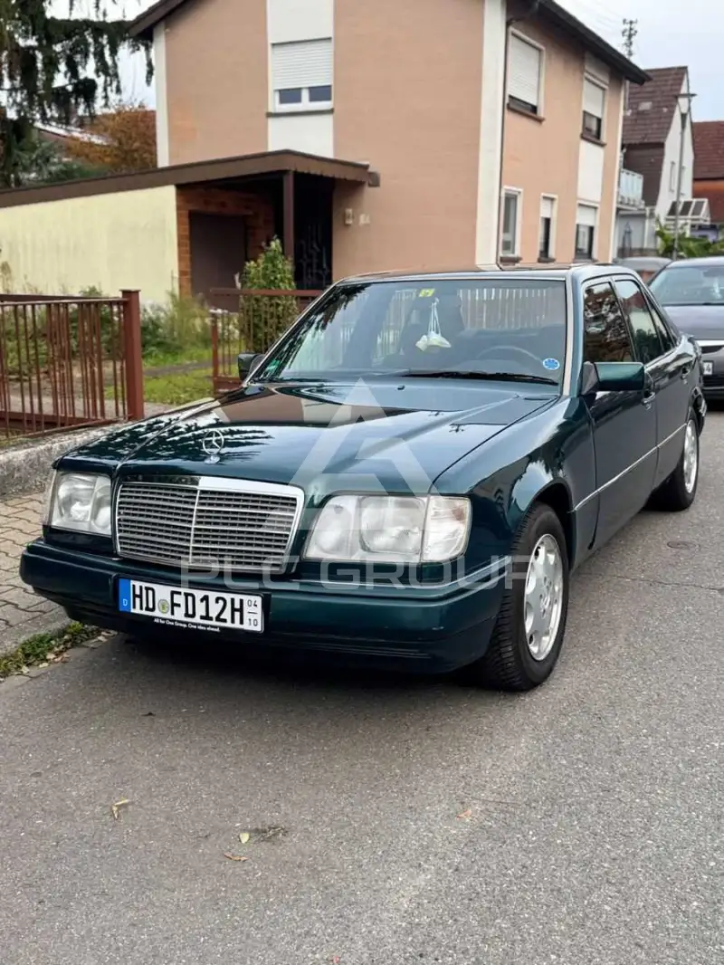 1994 Mercedes Benz E 220