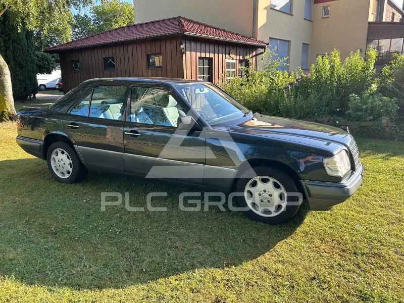 1994 Mercedes Benz E 220