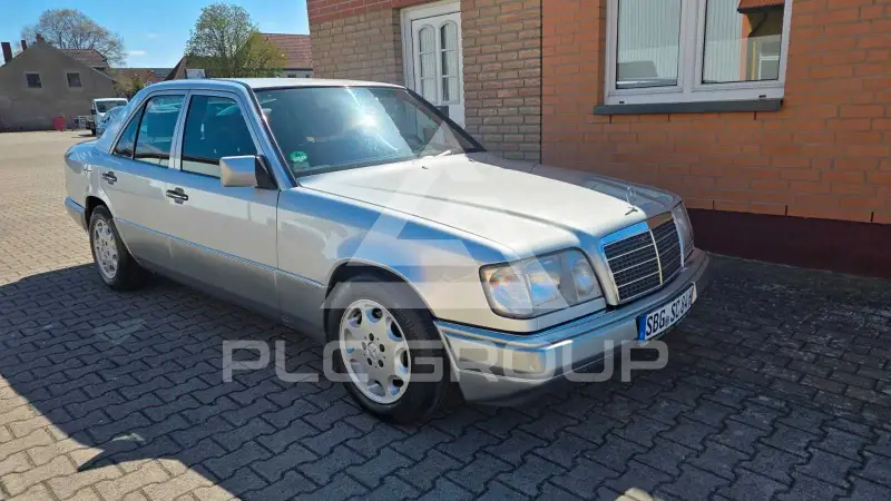 1994 Mercedes Benz E 220