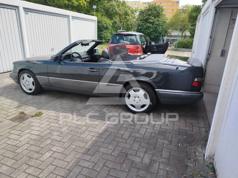 1994 Mercedes Benz E 220