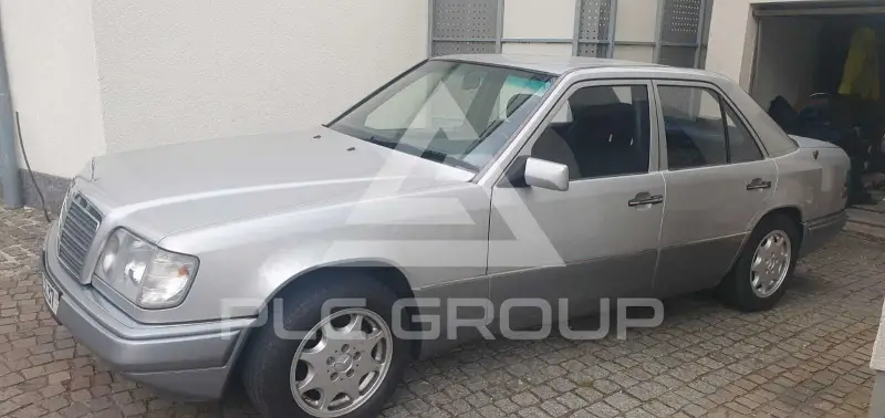 1994 Mercedes Benz E 220