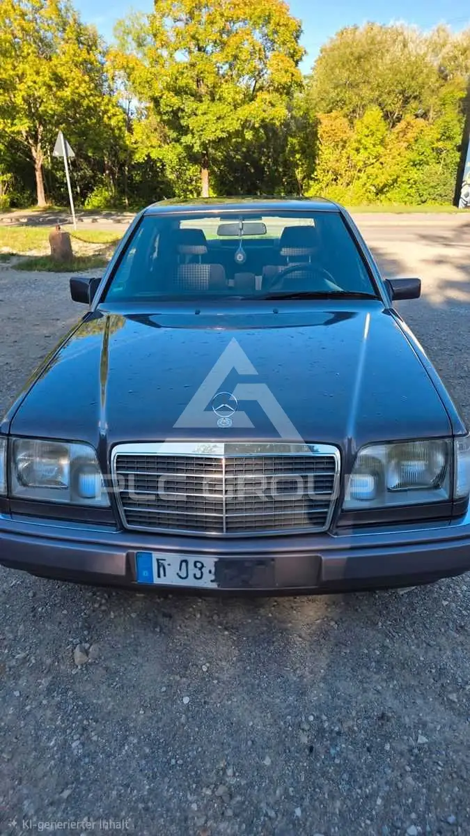 1994 Mercedes Benz E 220