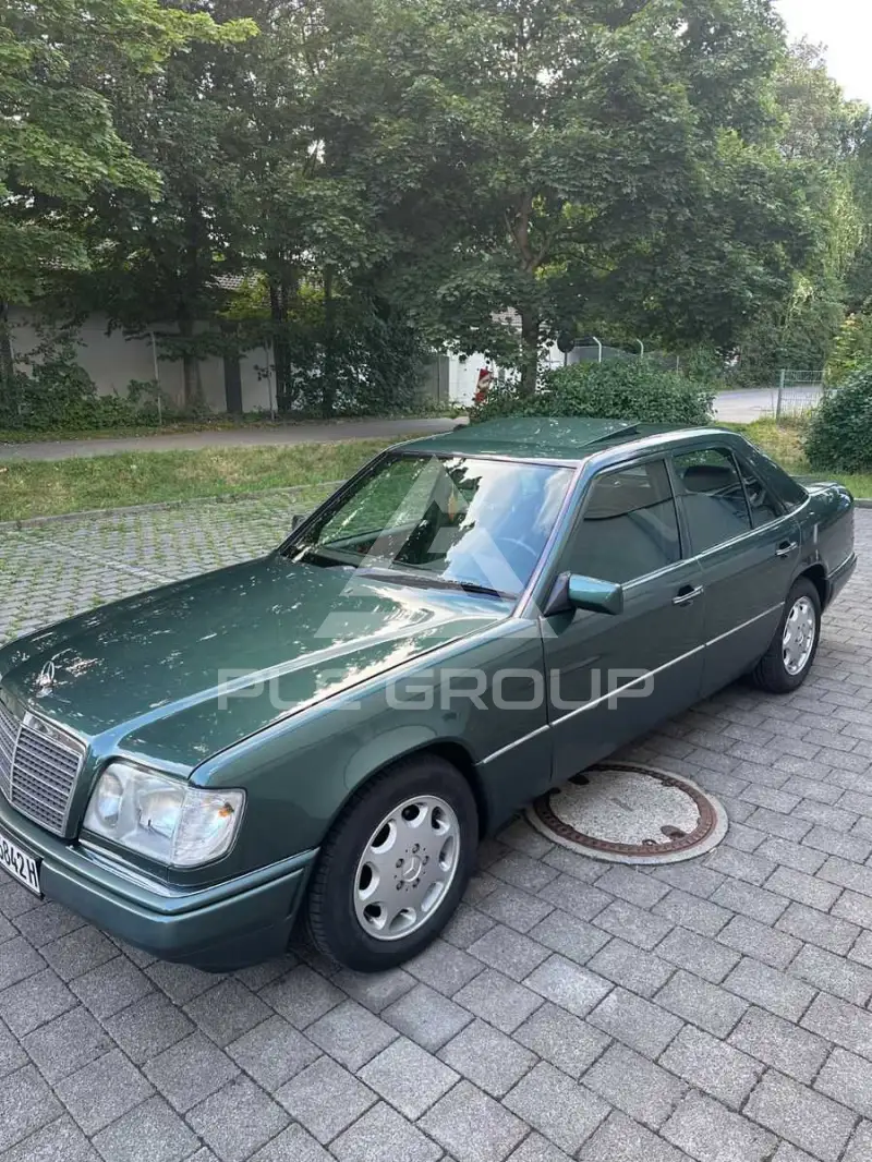 1994 Mercedes Benz E 220