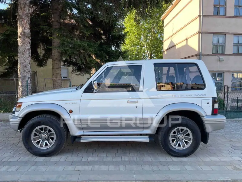 1995 Mitsubishi PAJARO