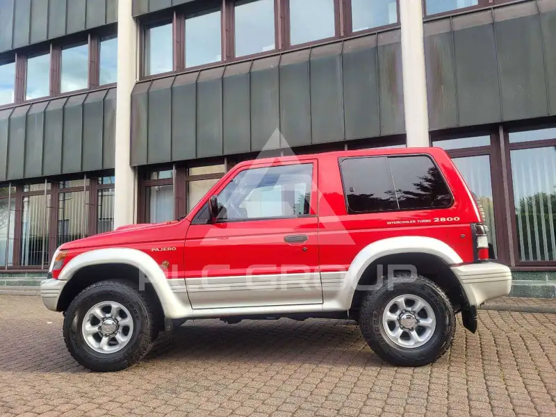 1995 Mitsubishi PAJARO