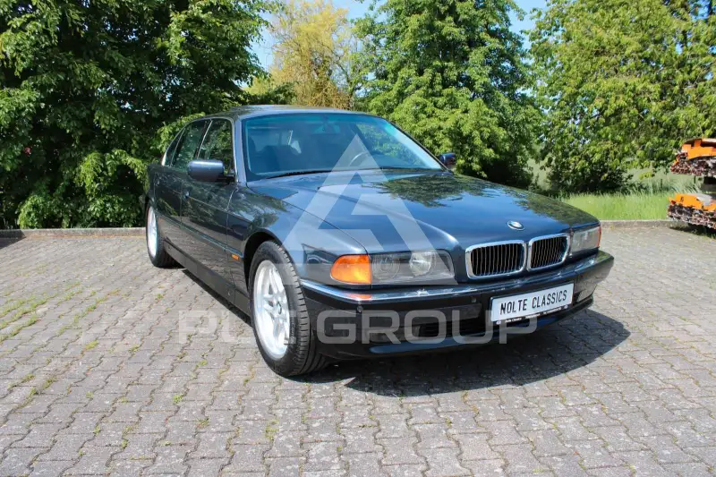 1995 BMW 750
