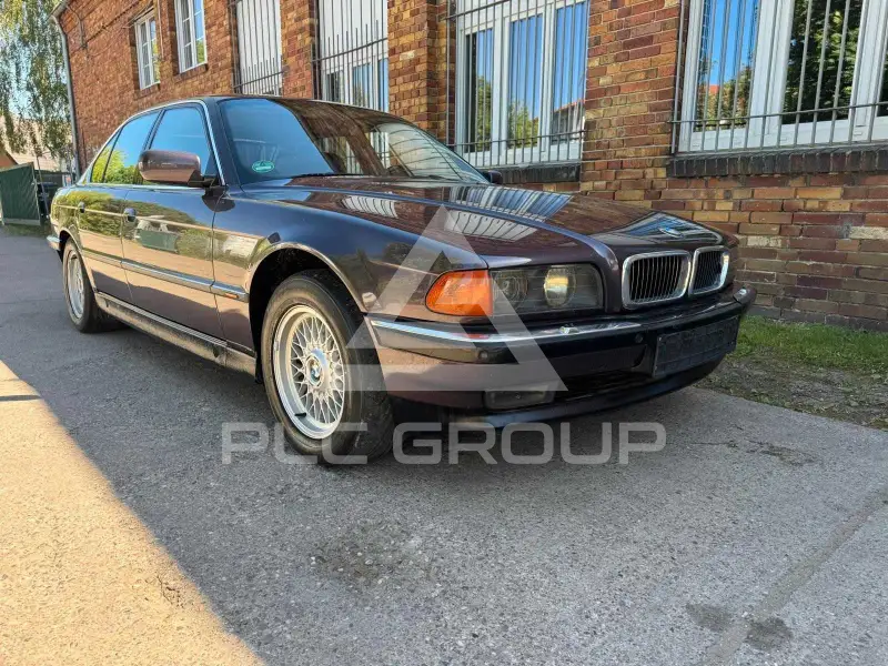 1995 BMW 750