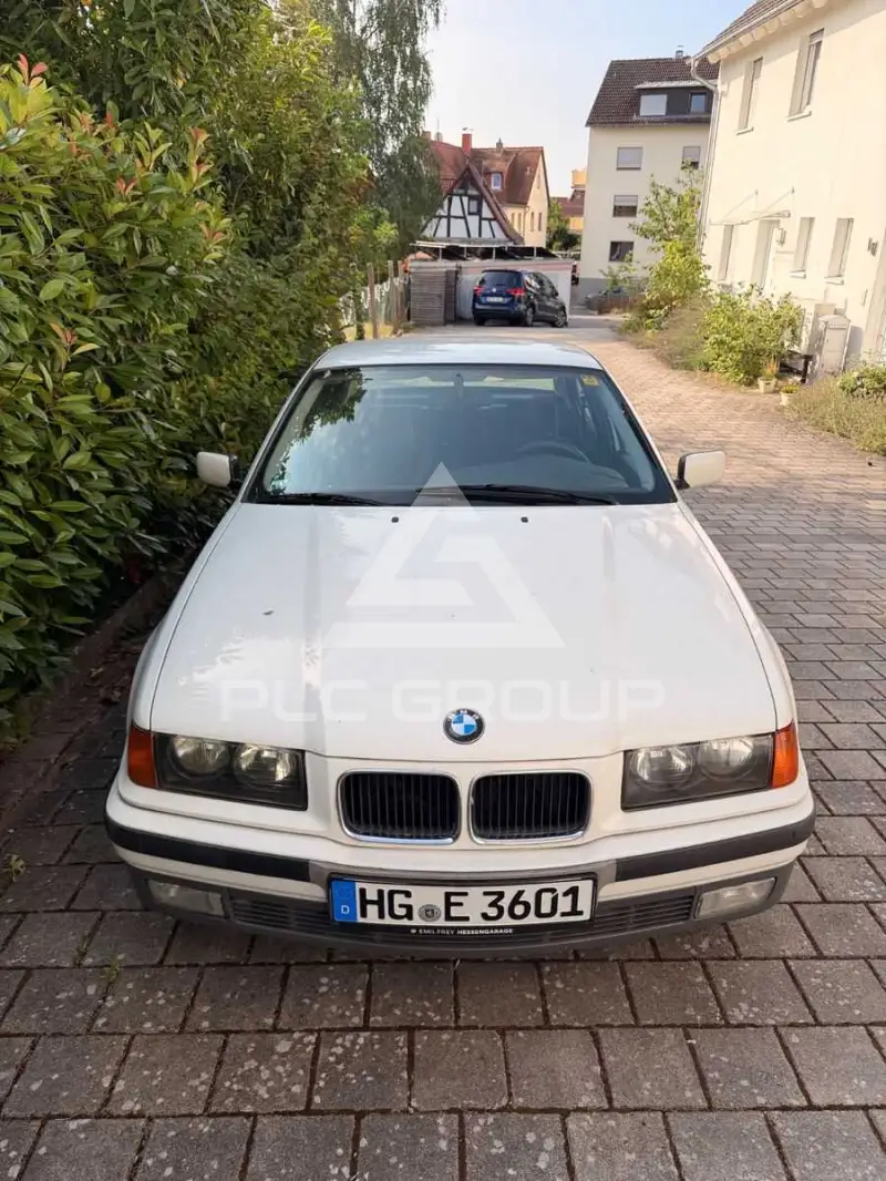 1995 BMW 320