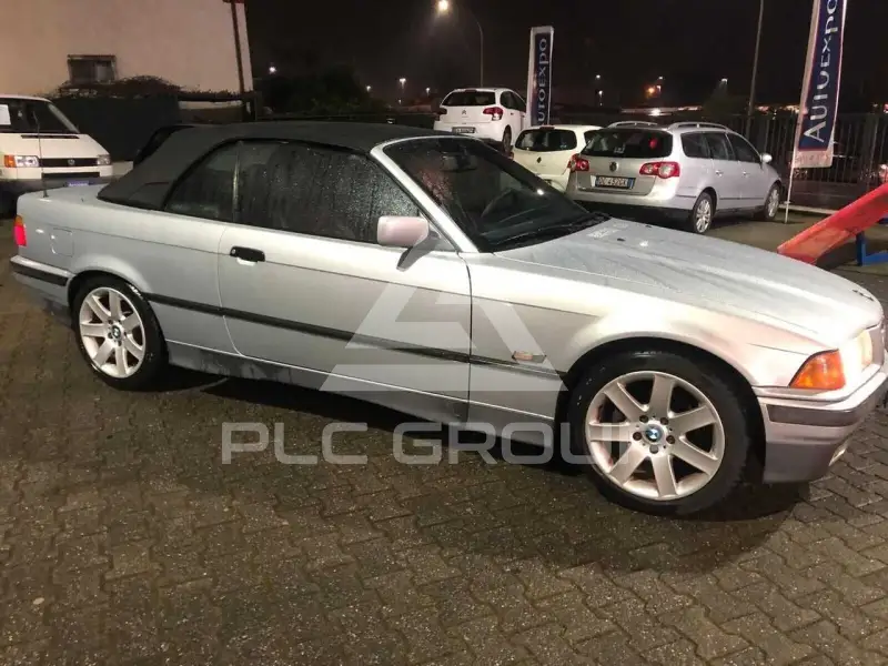 1995 BMW 320
