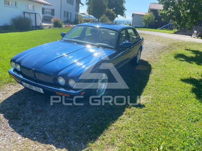 1995 Jaguar XJR