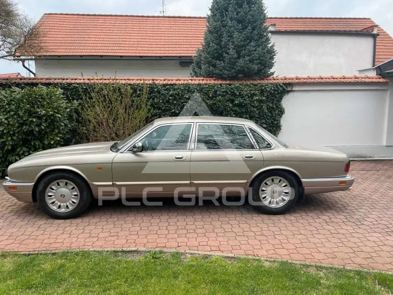 1995 Jaguar Daimler