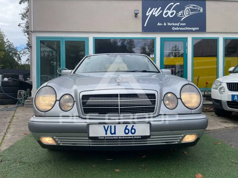 1995 Mercedes Benz E 320