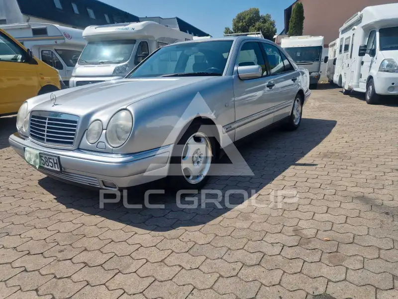 1995 Mercedes Benz E 320