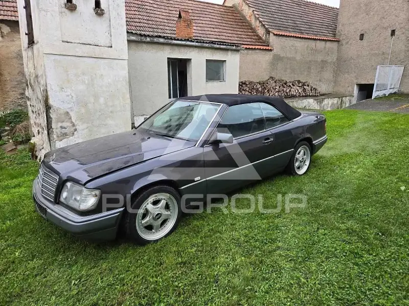 1995 Mercedes Benz E 320