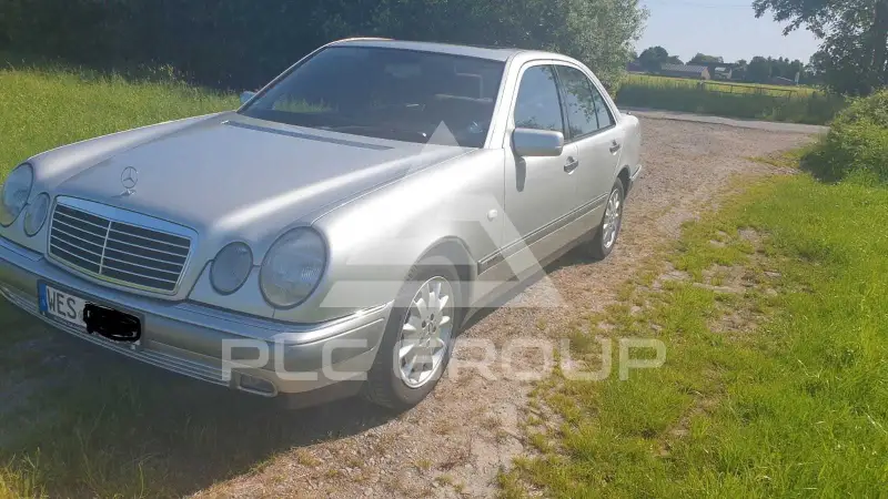 1995 Mercedes Benz E 320