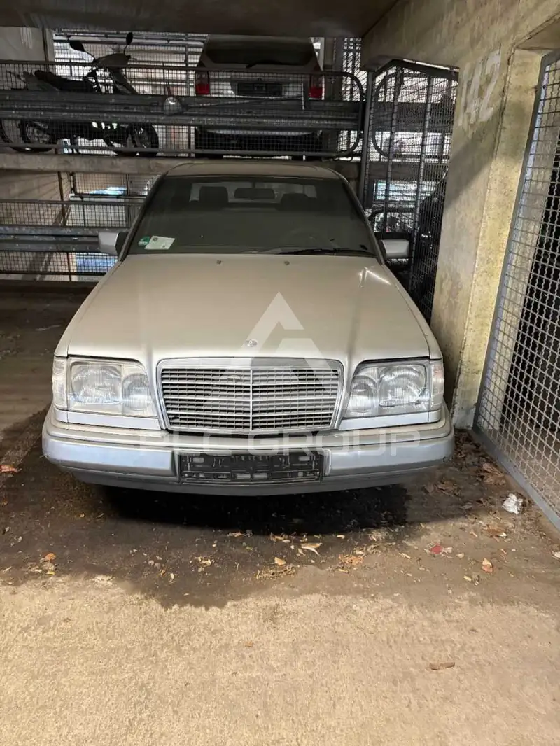 1995 Mercedes Benz 200