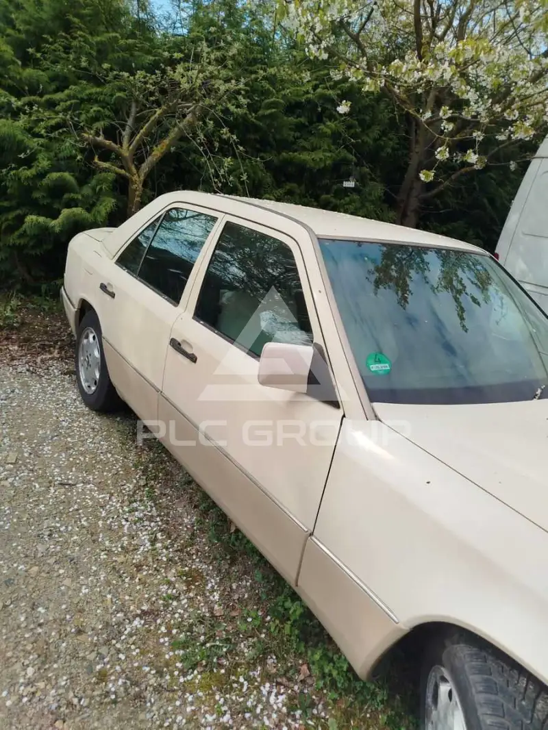1995 Mercedes Benz 200