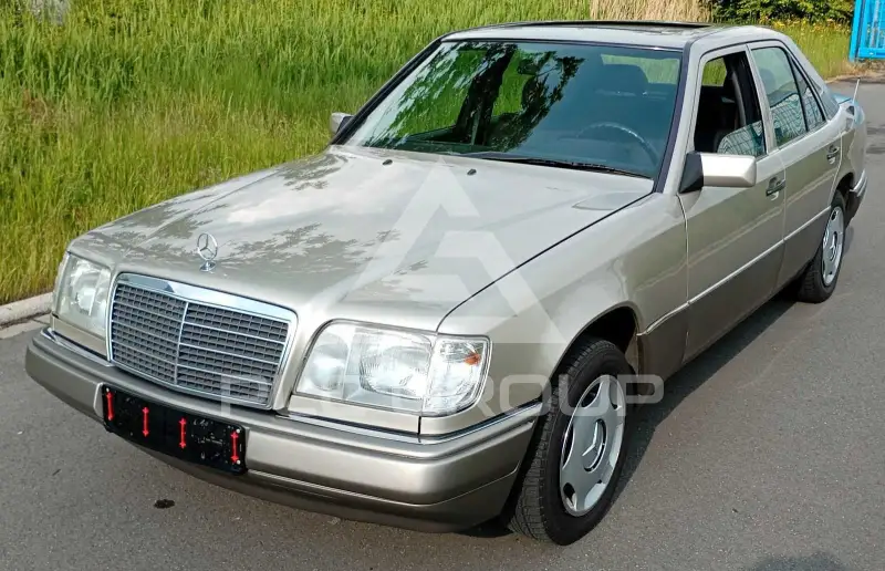 1995 Mercedes Benz 200