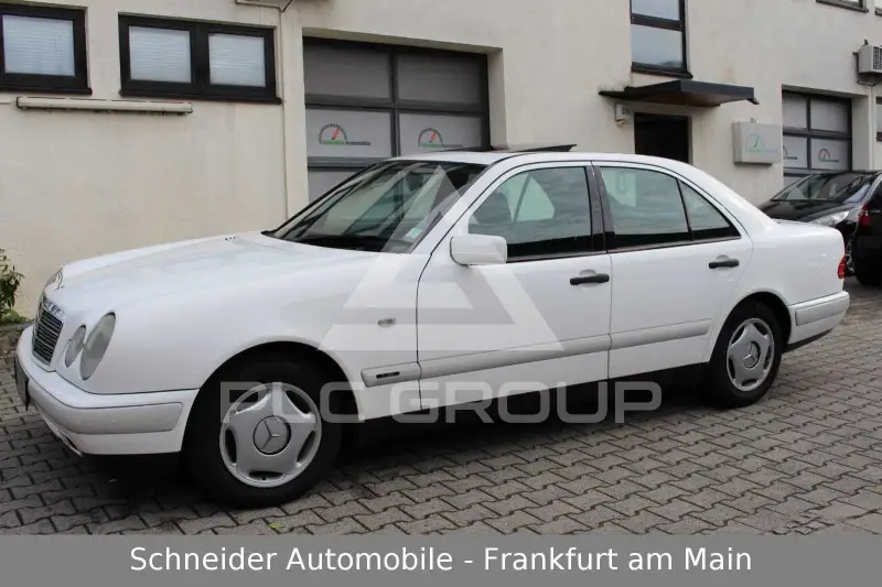 1995 Mercedes Benz E 230
