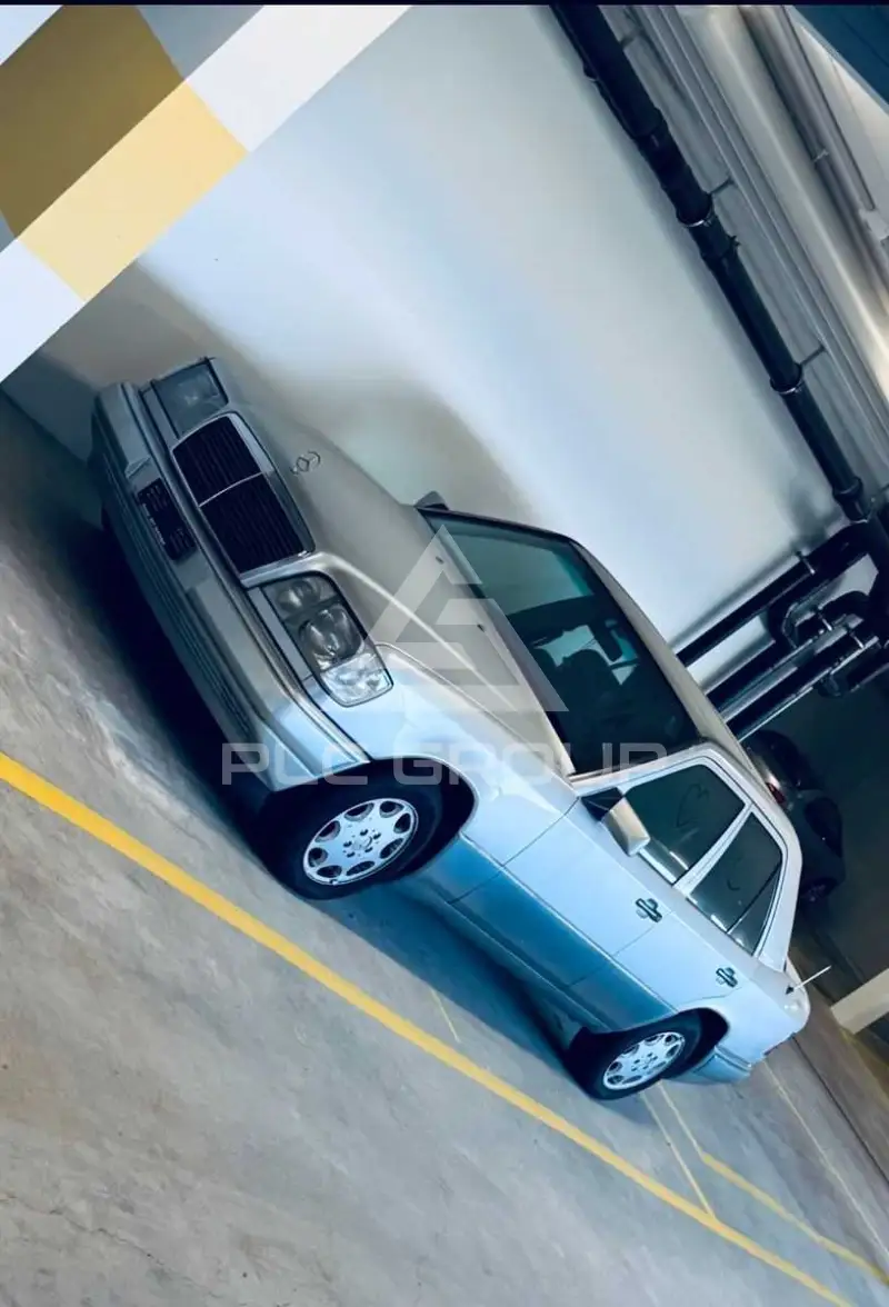1995 Mercedes Benz E 300