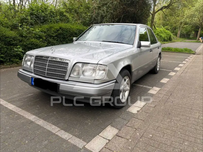 1995 Mercedes Benz 220