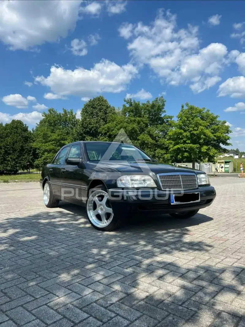 1995 Mercedes Benz C 220