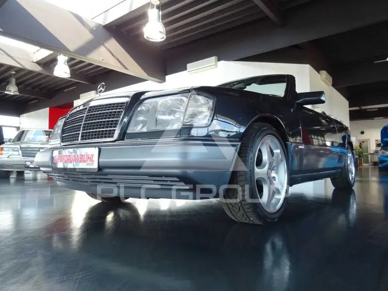 1995 Mercedes Benz E 220