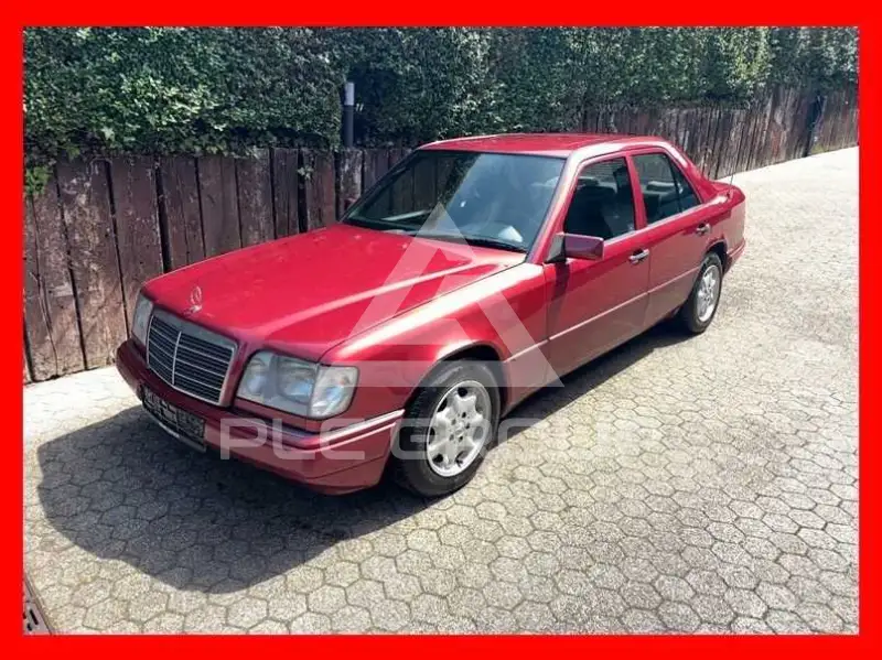 1995 Mercedes Benz E 220