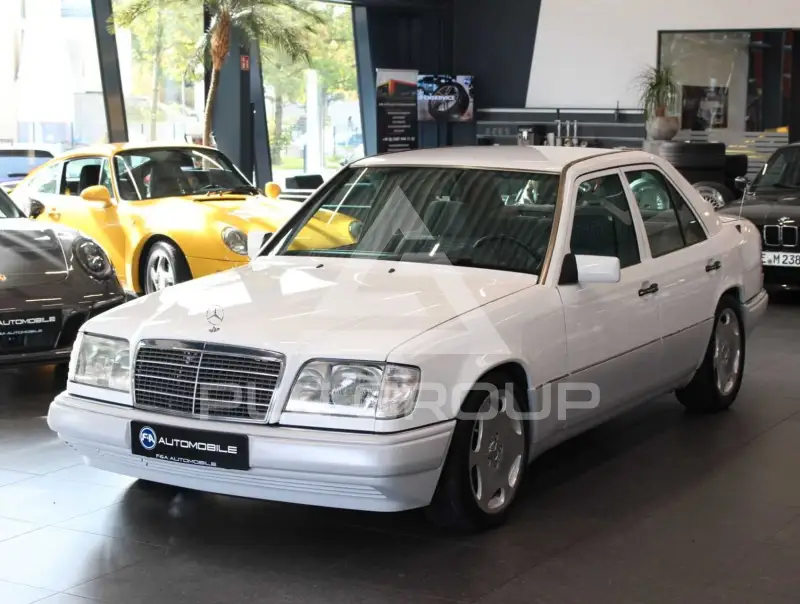 1995 Mercedes Benz E 220