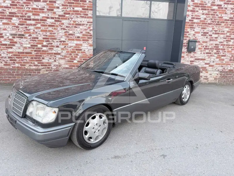1995 Mercedes Benz E 220