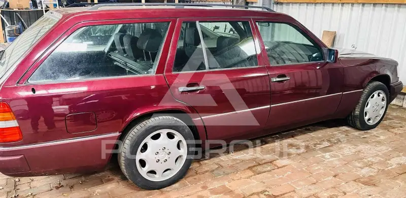 1995 Mercedes Benz E 220