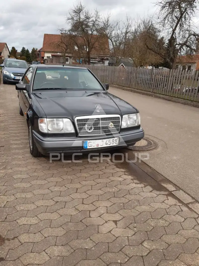 1995 Mercedes Benz E 220