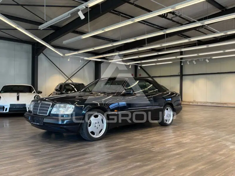 1995 Mercedes Benz E 220
