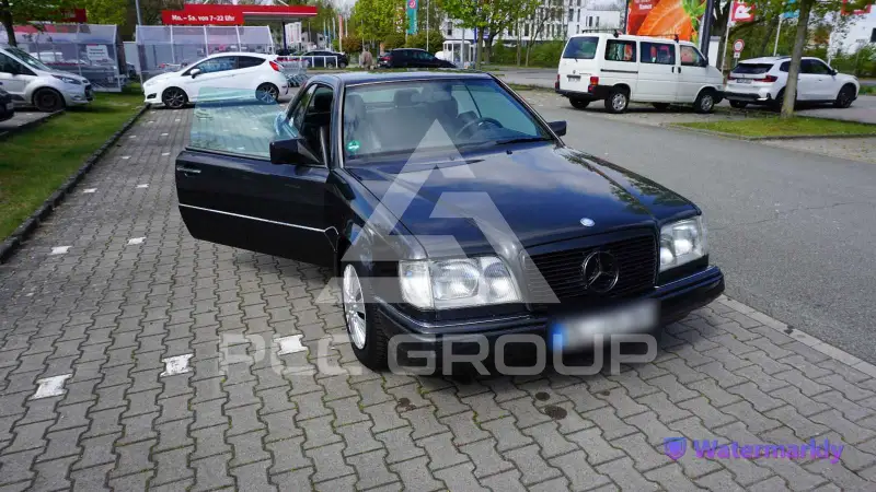1995 Mercedes Benz E 220
