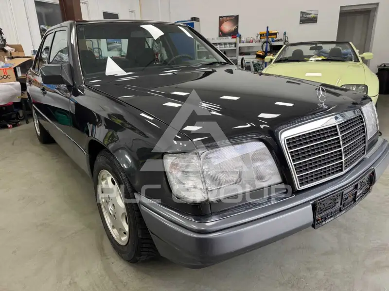 1995 Mercedes Benz E 220