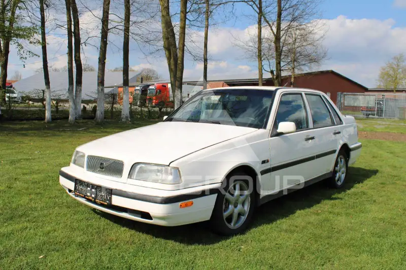 1995 Volvo 460
