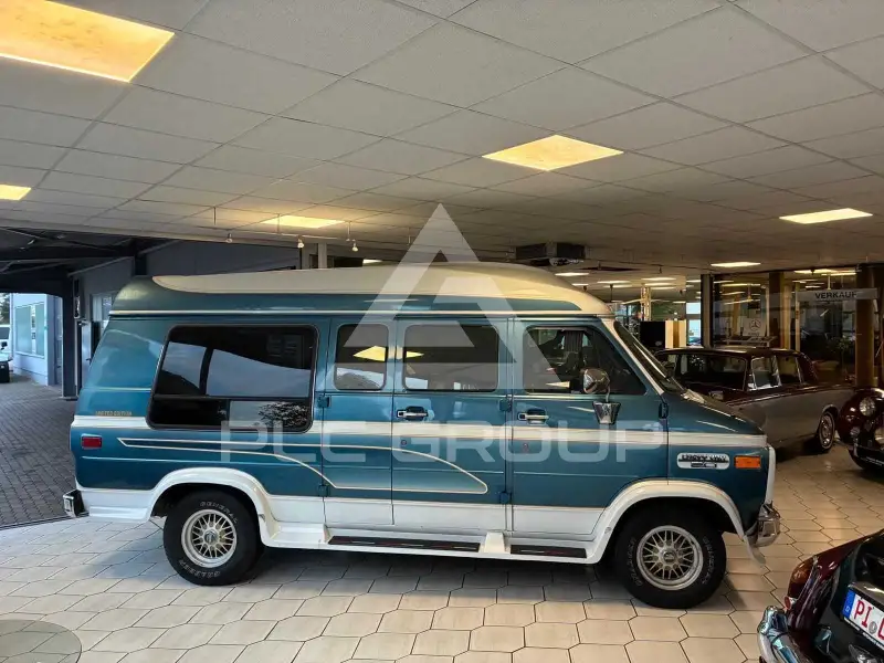 1995 GMC VANDURA