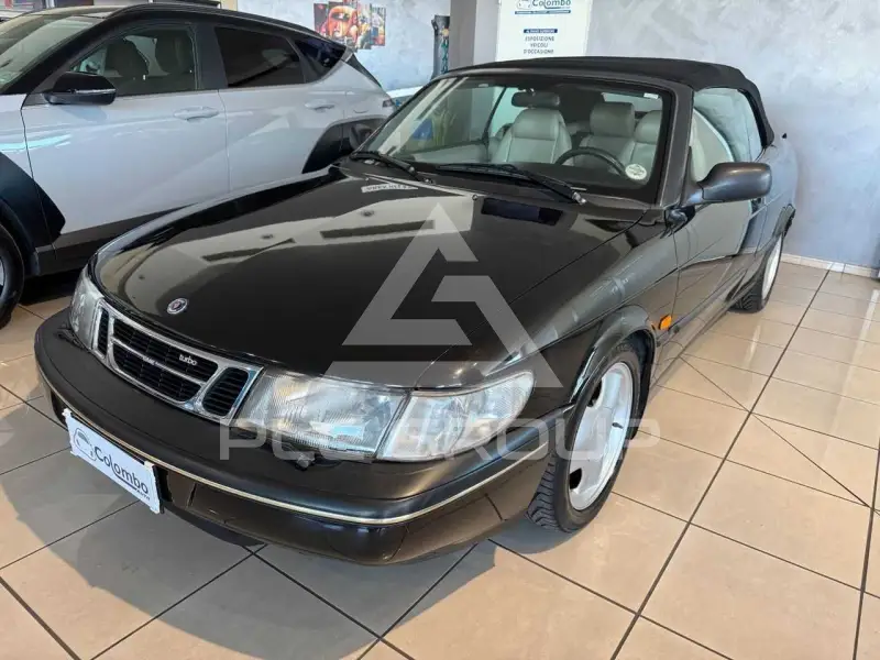 1995 SAAB 900
