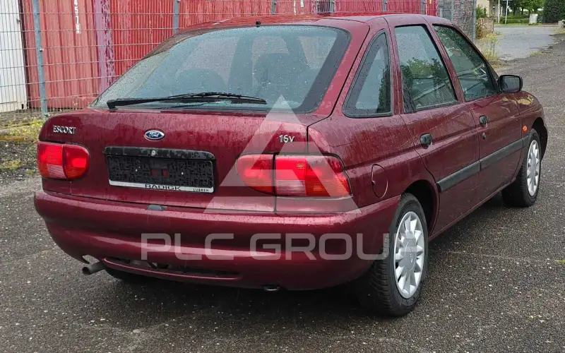 1995 Ford ESCORT