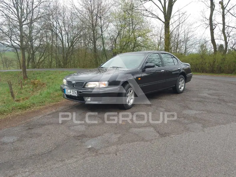 1996 Nissan MAXIMA