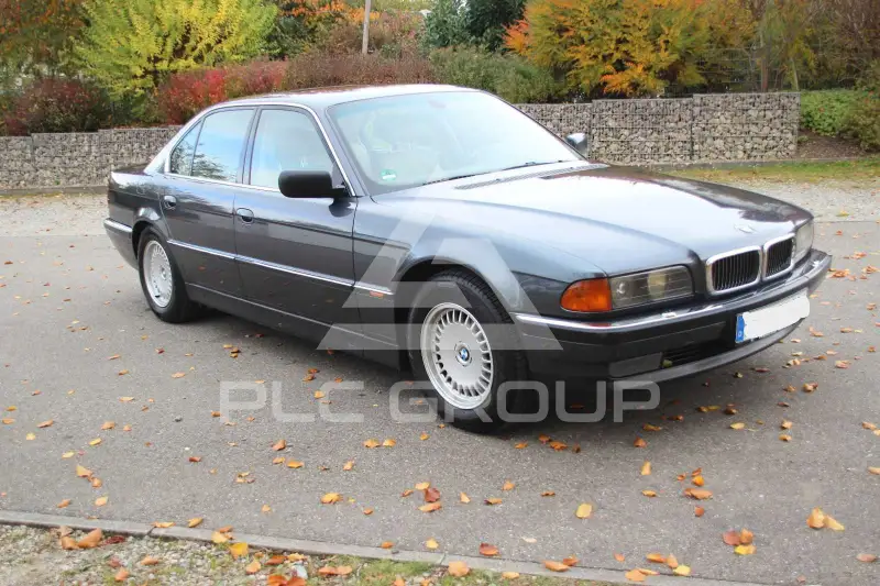 1996 BMW 750