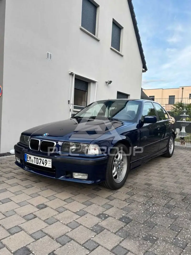 1996 BMW 323